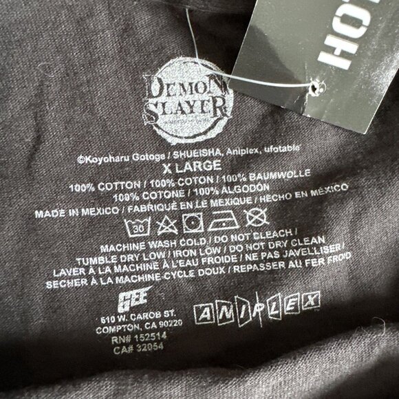 Demon Slayer Nezuko Black‎ T-Shirt XL New With Tags Hot Topic - Picture 4 of 8
